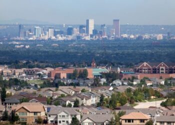 Monitoring the States With the Tightest Lock-In Results