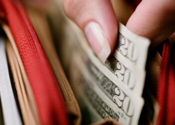 12 Monetary Hacks to Beat Emotional Spending and Save Huge!