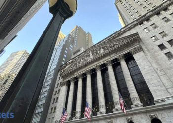 Wall Road ends sharply greater as Powell cements September fee minimize hopes