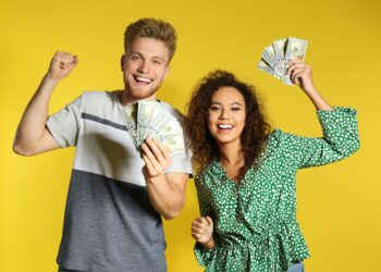 4 Large Advantages of A Twin Revenue Family