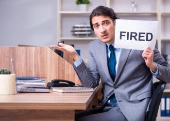 5 Issues You Should Do Earlier than You Hearth Your Monetary Advisor