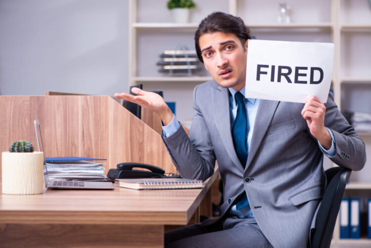 5 Issues You Should Do Earlier than You Hearth Your Monetary Advisor