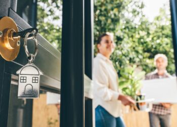 When you possibly can’t refinance a mortgage to capitalize on decrease charges