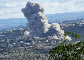 Hezbollah, Israel alternate heavy fireplace after lethal Israeli strike