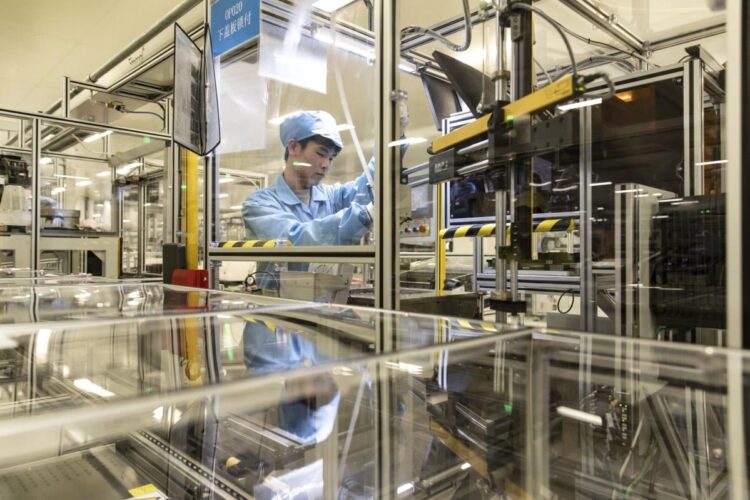 Shares Hover as Merchants Brace for September Swings: Markets Wrap