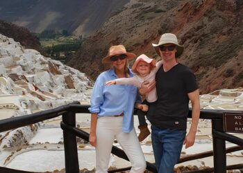 A millennial FIRE couple shares how transferring overseas and residing on a $50k earnings helped them quadruple their internet value to $700k in 6 years