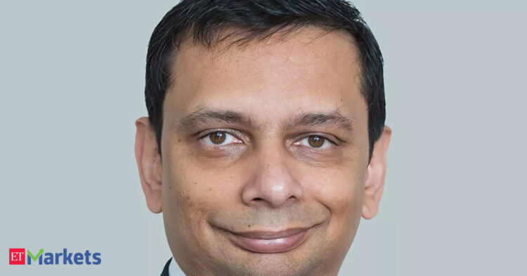 market: Market will proceed to maneuver sideways with some sector rotation: Seshadri Sen