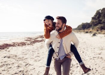 Are You a Monetary Energy Couple? Right here Are the Prime 7 Traits You Want