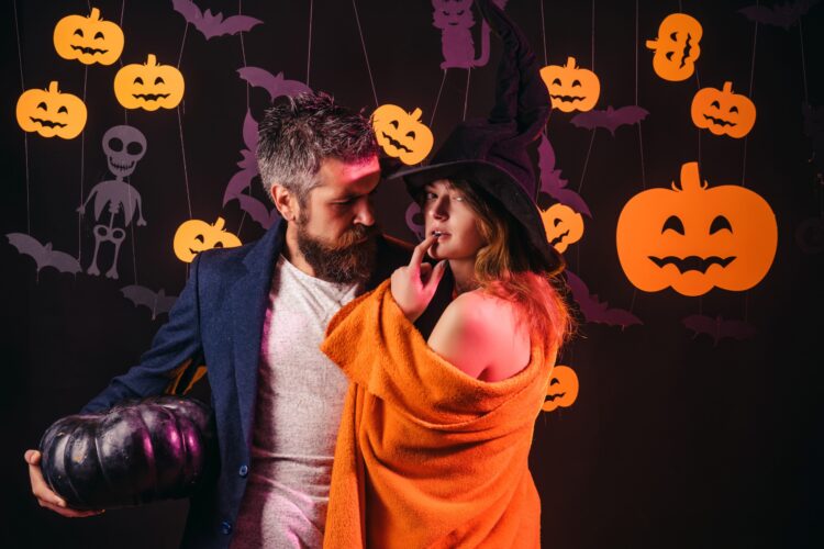 Spooky and Candy: 8 {Couples} Costumes Excellent for Halloween