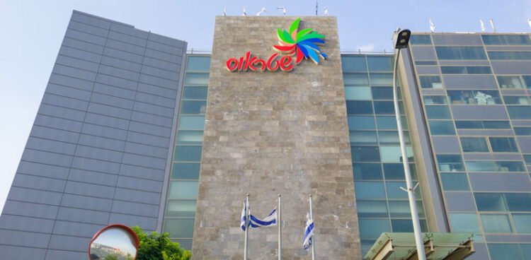 Strauss sells 50% Sabra dips stake to PepsiCo