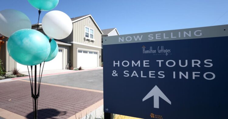 Mortgage charges rise: Consultants cite financial power, inflation, Trump