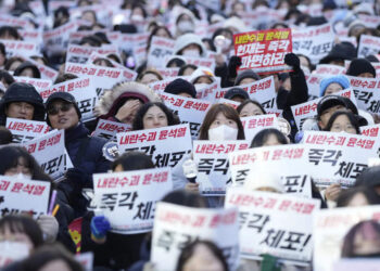 Political turmoil shakes South Korea’s financial system