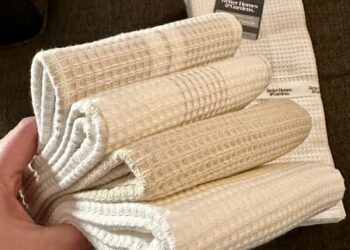 *HOT* Higher Properties & Gardens Cotton Cotton Waffle-Weave Kitchen Towel 4-Packs solely $4.78, plus extra!