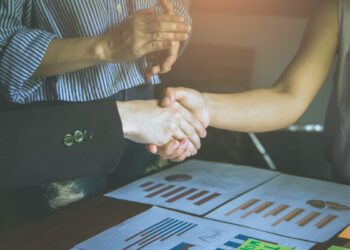 Company Danger within the Decrease Center Market: A Information for PE Professionals