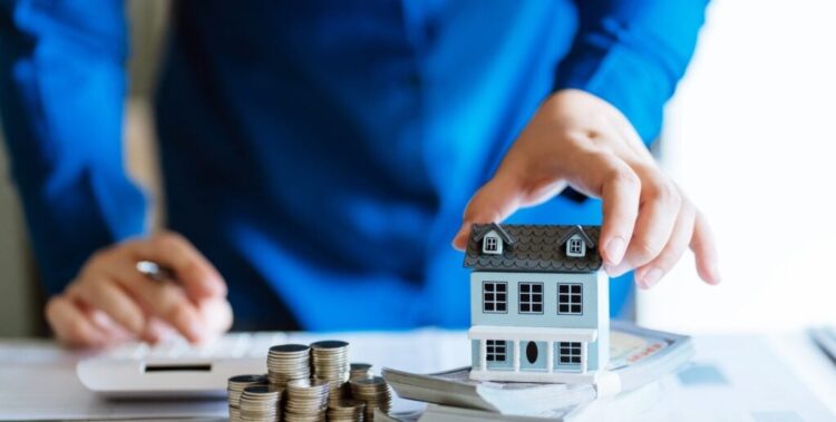 How Billionaires Hold Beating the Market—And How You Can Too