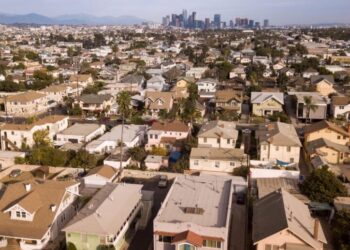 Housing Markets With the Highest Wildfire and Local weather Dangers