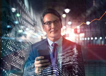 Past the Advertising Pitch: Understanding Hedge Fund Dangers and Returns