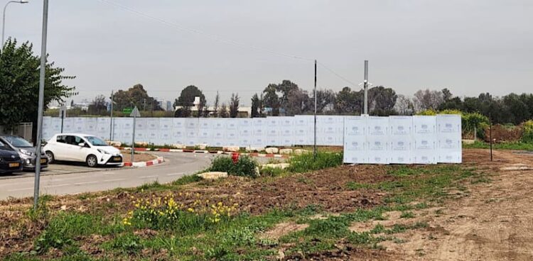 The Metro is de facto taking place