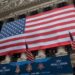 US shares sink on tech sell-off and tariff worries