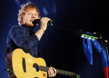 Ed Sheeran calls on UK authorities to speculate £250m in music schooling