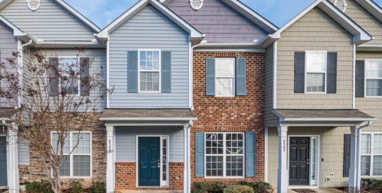 The Menace Dealing with Actual Property Buyers At present and Why Tenants Ought to Be Handled as Shoppers