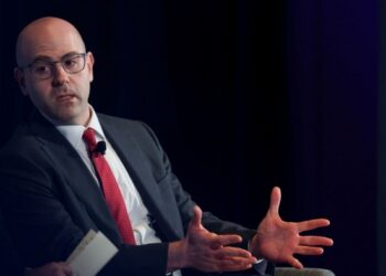 Prime Trump adviser struggled to appease traders in talks after market tumult