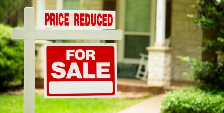 Why Aren’t We Seeing Mortgage Charge Reduction But?