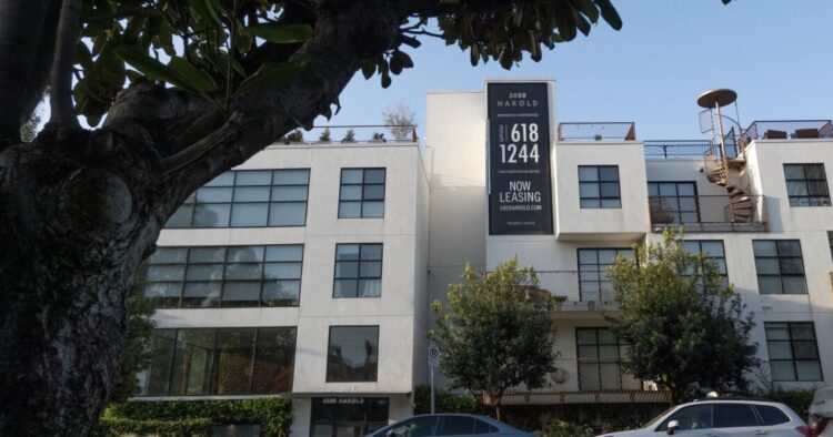 L.A. housing building plunged at begin of the 12 months