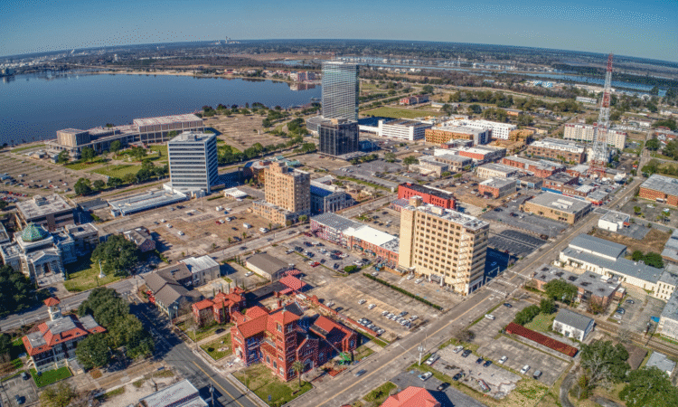 Hub Worldwide acquires Demarie Insurance coverage