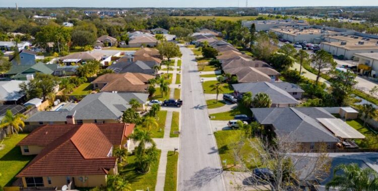 Jamie Dimon Referred to as Out Traders—Are We Too Complacent Concerning the Financial system?