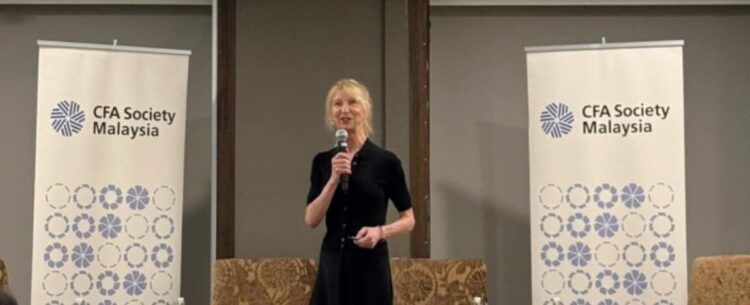 Ladies in Alts: Main with Inspiration, Instinct, and Impression