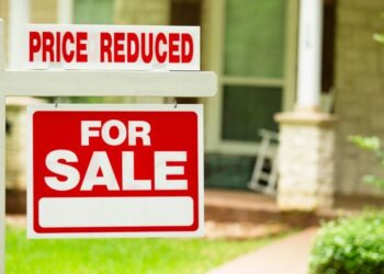 Redfin Joins the Parade of Housing Bears—How Does Their Prediction Stack Up?