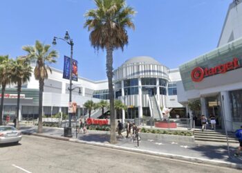 Tinder co-founder buys Stroll of Fame property in Hollywood