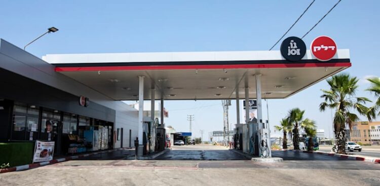 Delek Properties completes IPO at diminished valuation