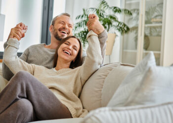 6 Arguments Each Baby-Free Couple Has That Dad and mom Will By no means Perceive