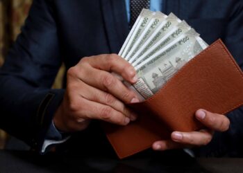 From gold to mud: Why ₹50K in 2025 leaves you broke in cities like Bengaluru and Mumbai