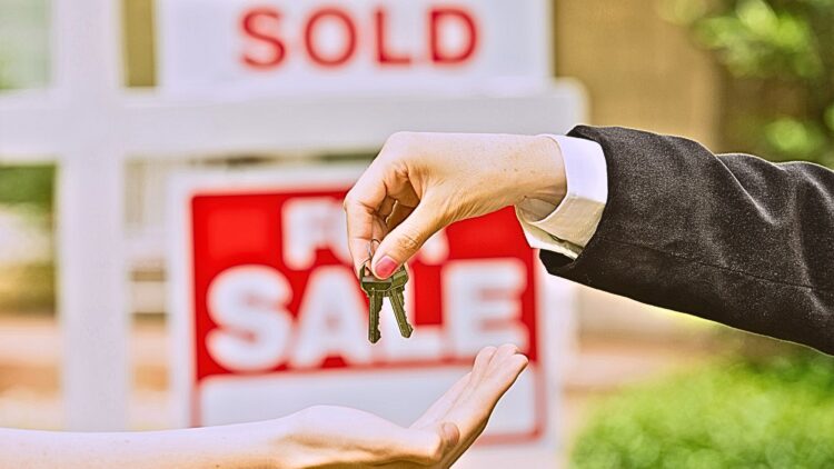 NAR sees existing-home gross sales rise ‘ever so barely’ in July