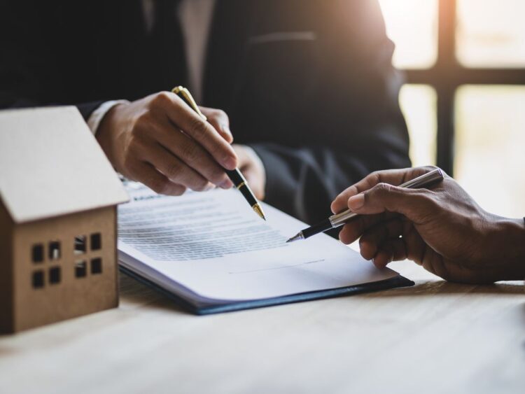 How can I preserve up to date on a father or mother’s belief, particularly if the executor dies or lawyer retires?