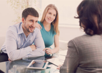 4 Good Cash Strikes That {Couples} With out Children May Be Lacking—Even With Further Cashflow