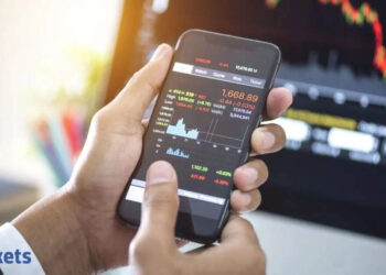 Mukul Agrawal, Ashish Kacholia-backed Vikran Engineering shares rise 5% from IPO value. Time to money out or double down?