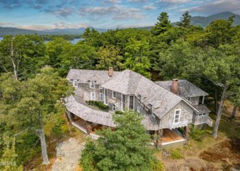 14 Mile Island Home: $10.8 Million Historic Property on a Non-public Island in New York Is Listed for Sale for the First Time in 60 Years