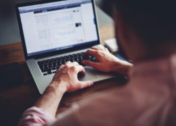 Learn how to Make $100K in Faculty: College students Show It’s Doable