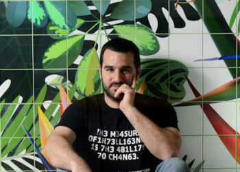 AT&T buys 15% stake in DriveNets