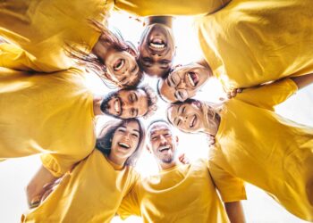 Why Your Social Circle Modifications When You Don’t Have Youngsters—and The right way to Develop It