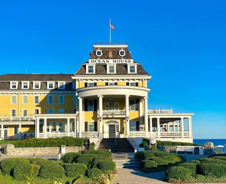 Taylor Swift and Travis Kelce Reportedly Pivot to New Rhode Island Marriage ceremony Venue Simply Steps From Singer’s $18 Million Trip Dwelling