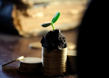 Piper Sandler Lifts RPC Goal Whereas Holding Cautious Stance