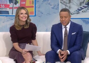 Savannah Guthrie Returns to ‘At the moment’ With a ‘New Voice’ After Recovering From Vocal Wire Surgical procedure at $11 Million Townhouse