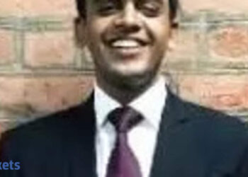 Regulatory chatter on commissions places insurance coverage shares beneath the lens