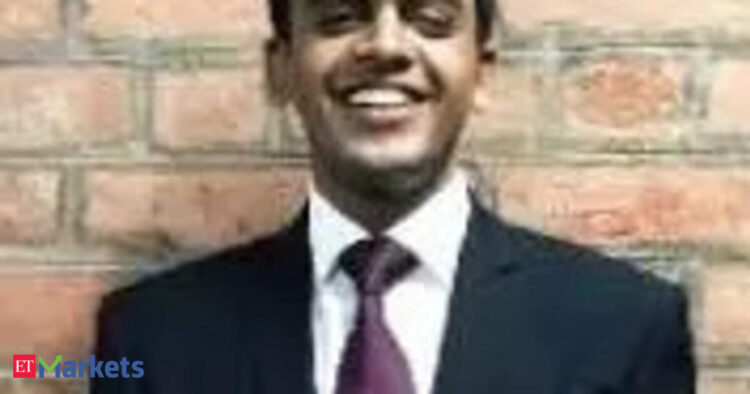 Regulatory chatter on commissions places insurance coverage shares beneath the lens