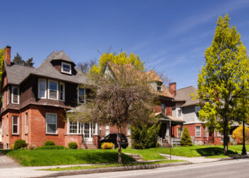 Find out how to Purchase a Home at Public sale: What to Know